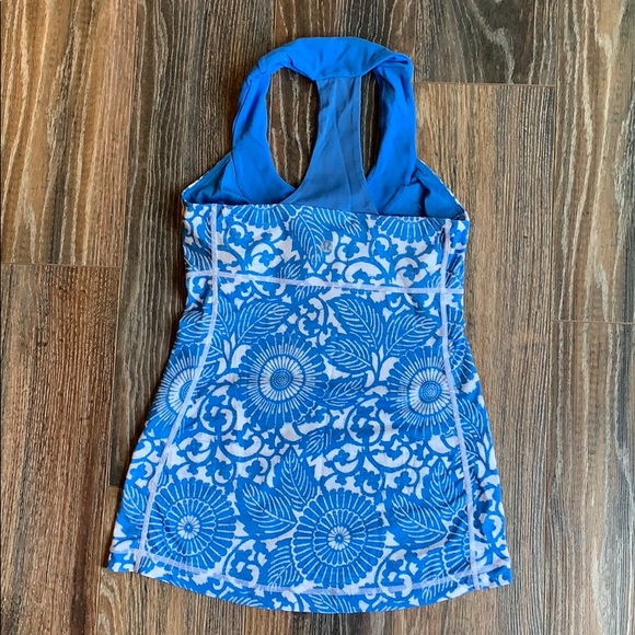 Lululemon Free to be Tank - Picture 2 of 3